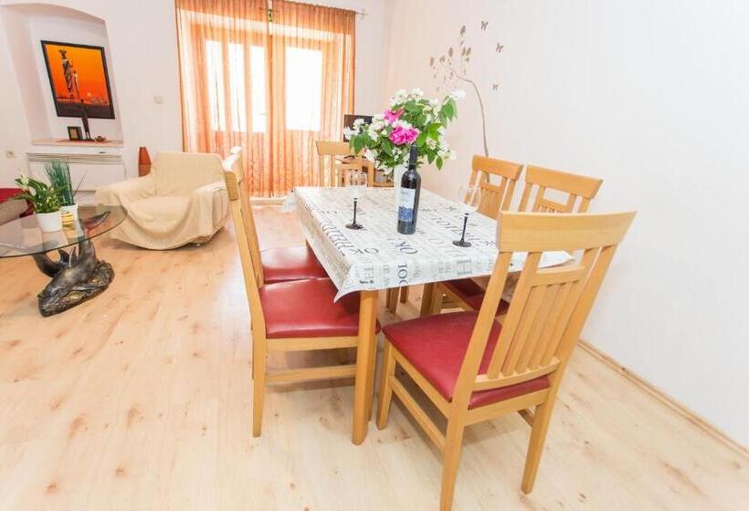 Апартаменты 1 Спальня Нижний Этаж, Apartments Villa Sol