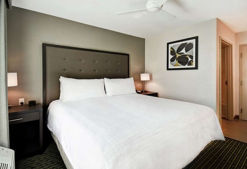 Люкс, Homewood Suites By Hilton Novi Detroit