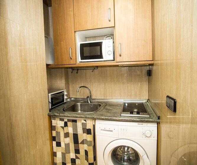 اتاق استاندارد, Hostal Caballeros