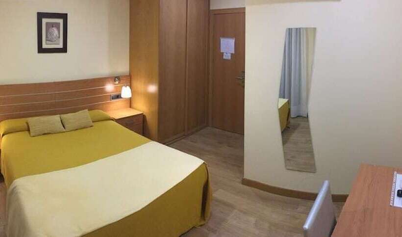 غرفة قياسية, Hostal Dona Juana