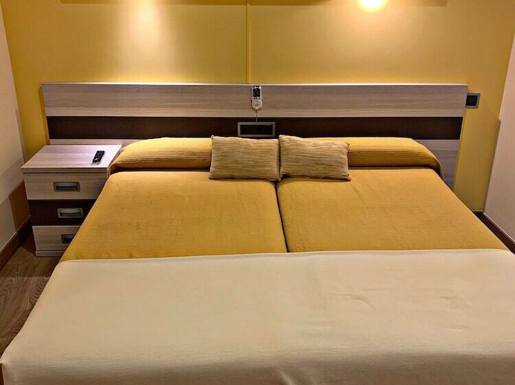 غرفة قياسية, Hostal Dona Juana
