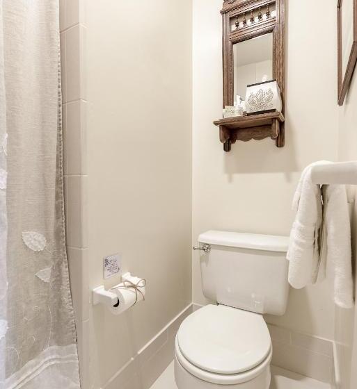 Номер Стандарт с Балконом, Abigail S Bed And Breakfast Inn