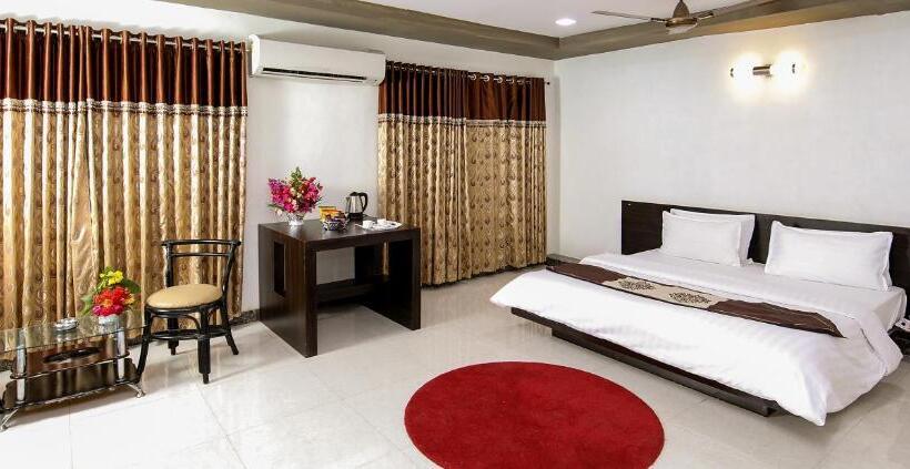 Номер Deluxe, Saavaj Resort, Sasan Gir   Where Wilderness Meets Luxury