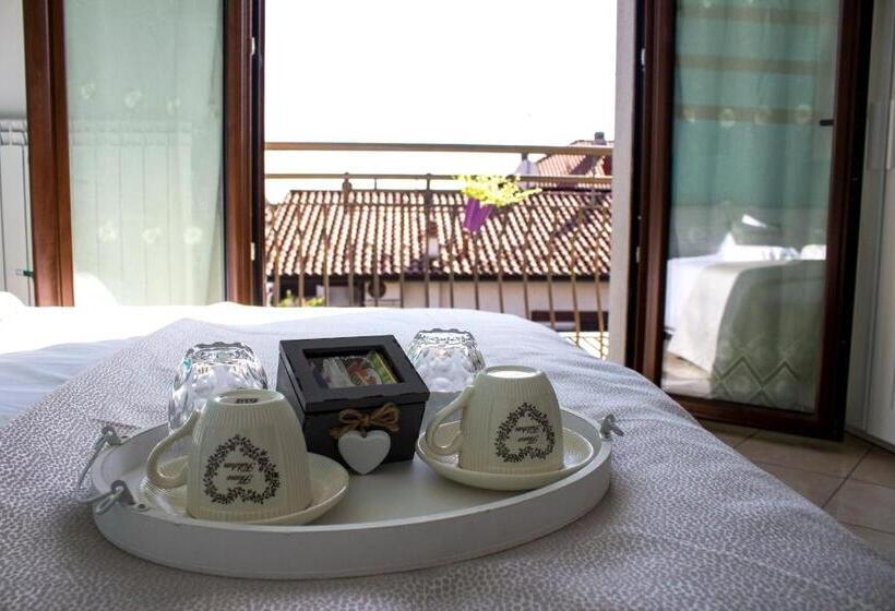 Номер Стандарт, The Dreamers B&b