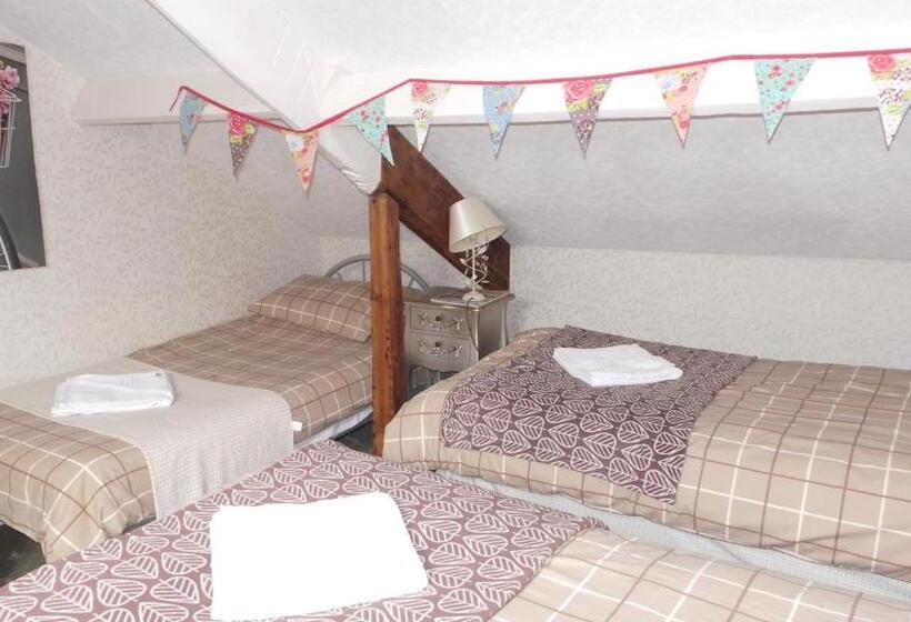 Номер Стандарт Трехместный, Tynedale Guest House