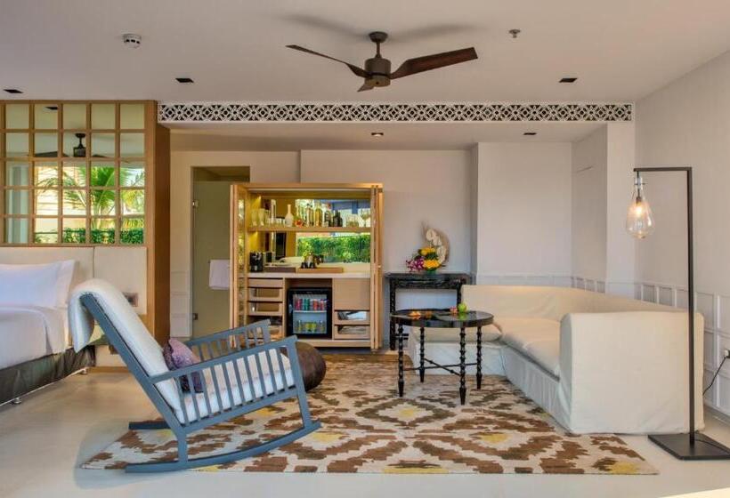 سوییت با استخر, Azaya Beach Resort