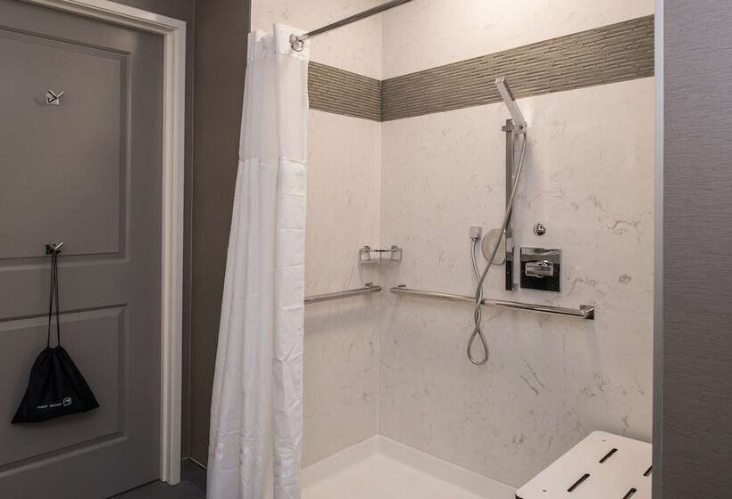 Люкс Адаптированный для Инвалидов, Best Western Plus Temecula Wine Country Hotel & Suites