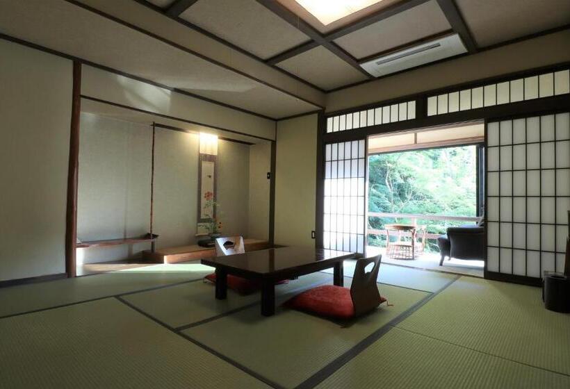 Трехместный Номер Deluxe, Yumoto Ueyama Ryokan