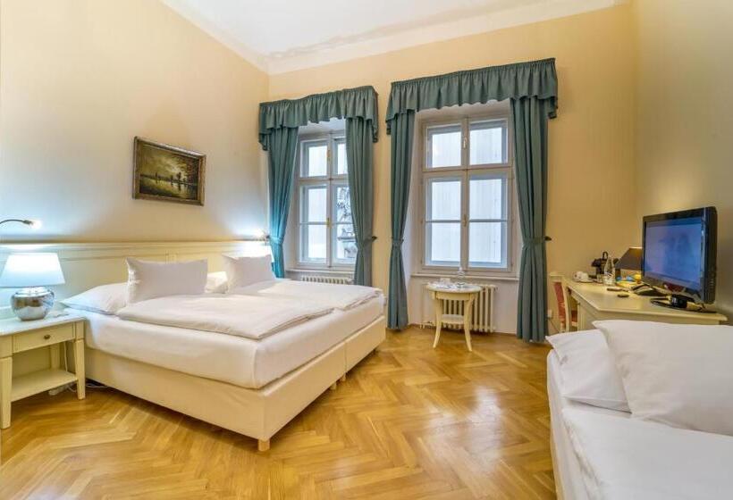 اتاق استاندارد یک نفره, Josephine Old Town Square Hotel   Czech Leading Hotels