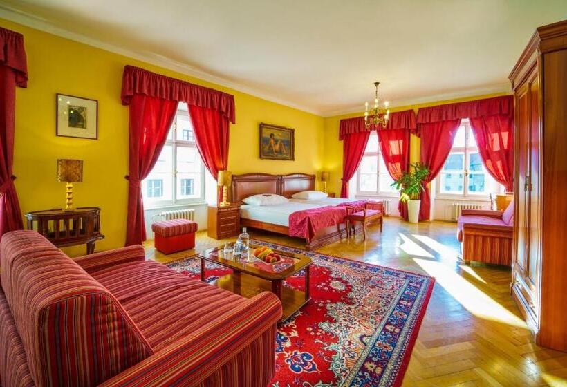 سوییت, Josephine Old Town Square Hotel   Czech Leading Hotels