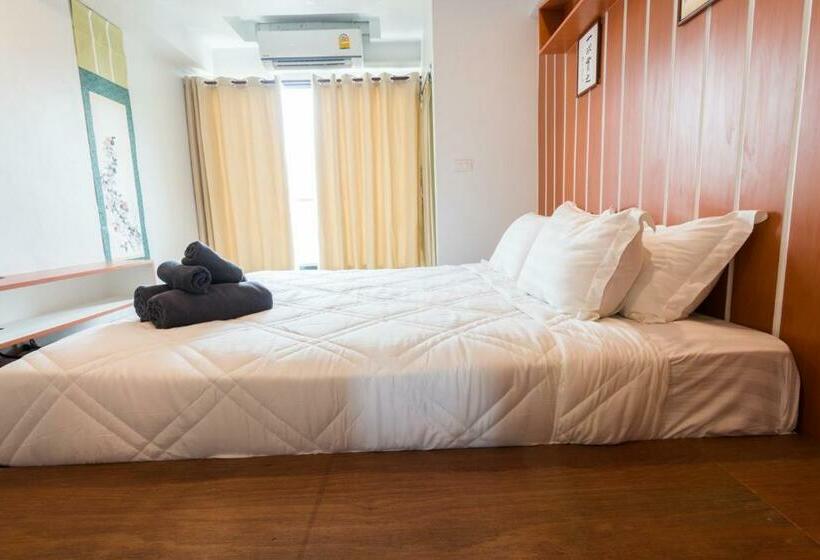 带大床的豪华间, 2 Feel Bed Station