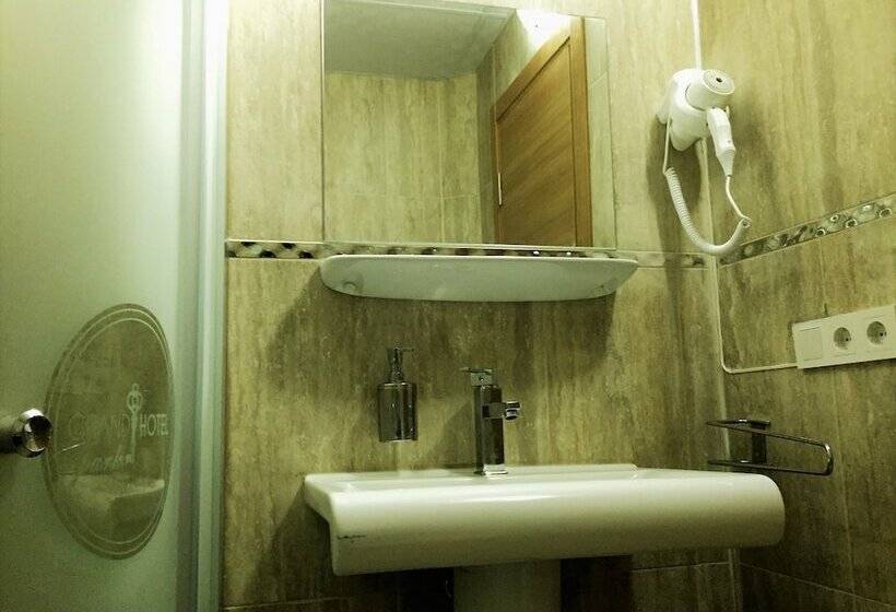 اتاق سوپریور چهار تخته, Grand Park Hotel Corlu