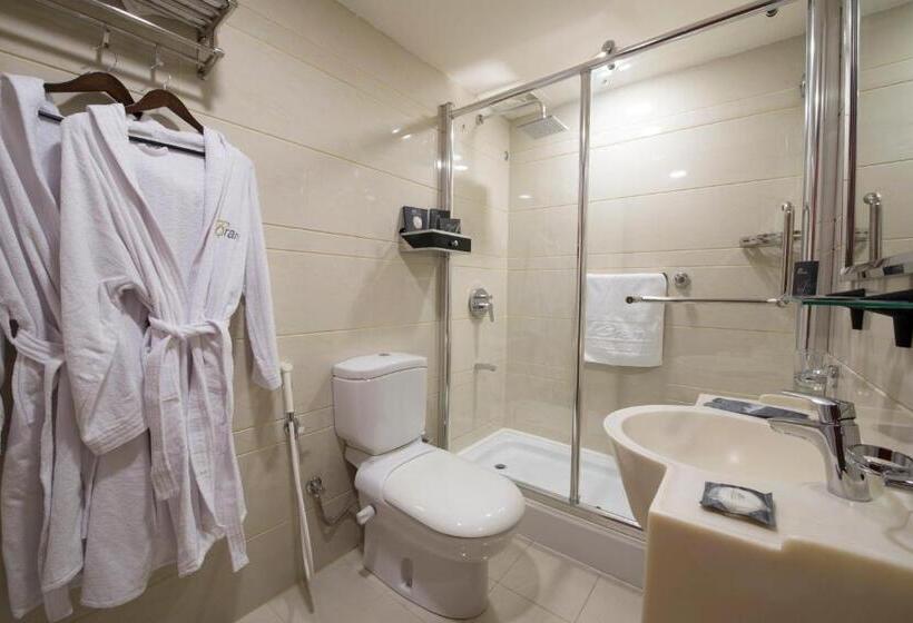 Студия Deluxe, Bram Suites