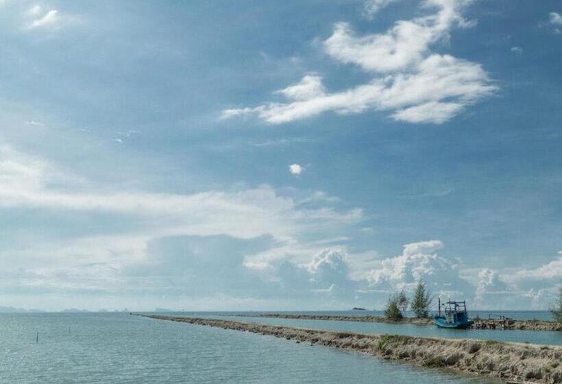 디럭스 방갈로, Breeze Bay Villa