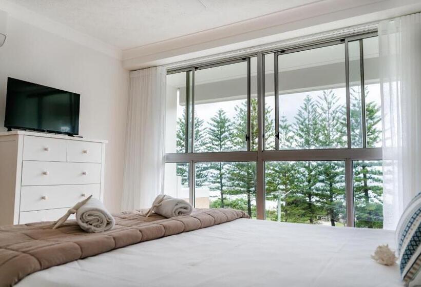 Апартаменты 2 Спальни, Cashelmara Beachfront Apartments