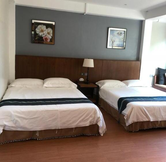 家庭间, Celosia Chiang Mai