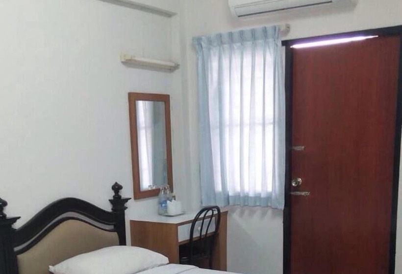 اتاق استاندارد, Taweeporn Guest House