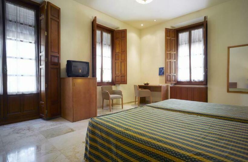 Семейный Номер, Balneario De Archena   Hotel Termas