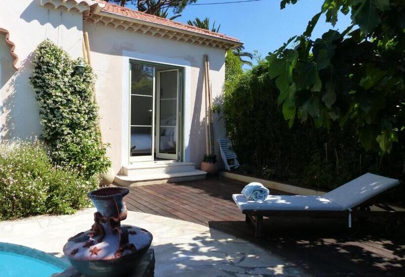 חדר סטנדרט נוף לבריכה, Blue Dream Cannes Guest House