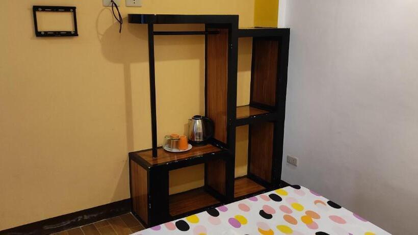 Ekonomik Oda, Vali Joe Travel Lodge