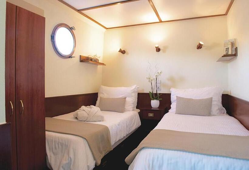 اتاق لوکس, Bateau Hotel à Quai Le Chardonnay