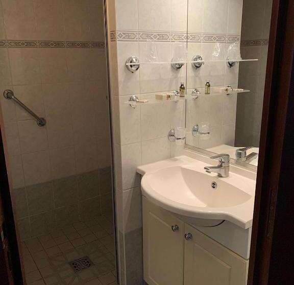 اتاق سوپریور با چشم‌انداز شهر, Bateau Hotel à Quai Le Chardonnay