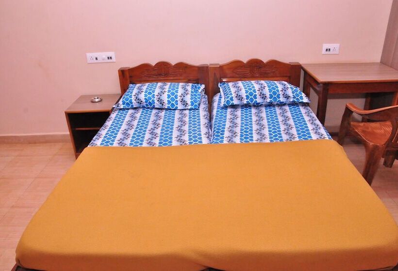 디럭스 룸, Anjuna Blue Resort