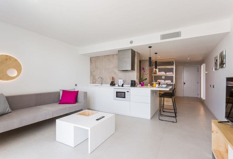 インサイドジュニアスイート, One Ibiza Suites
