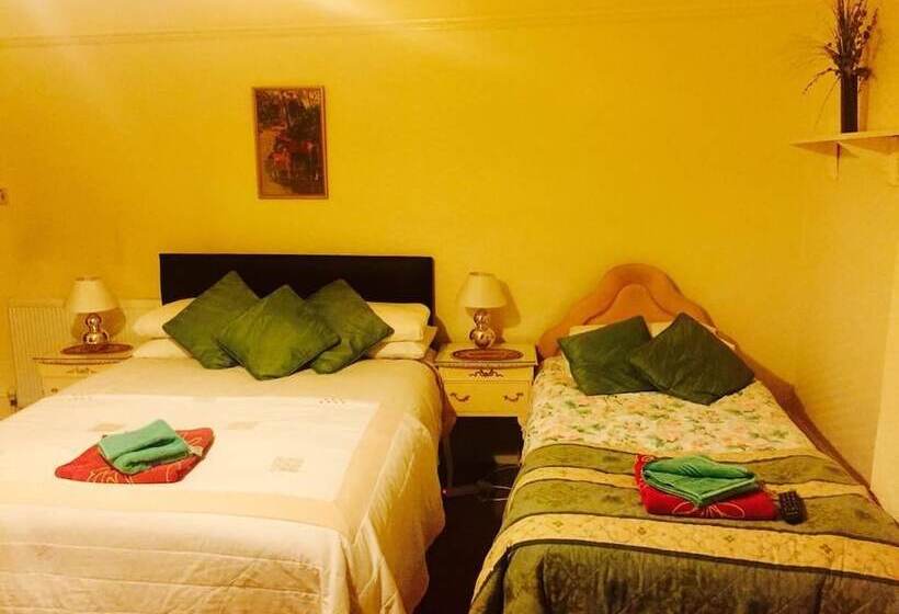 Семейный Номер, Southend Inn