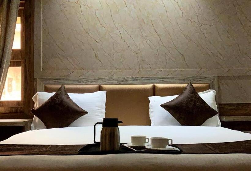 Номер Deluxe, Yashogopal Resortico