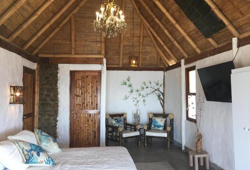 Номер Deluxe Вид на Море с Балконом, Puerto Antiguo