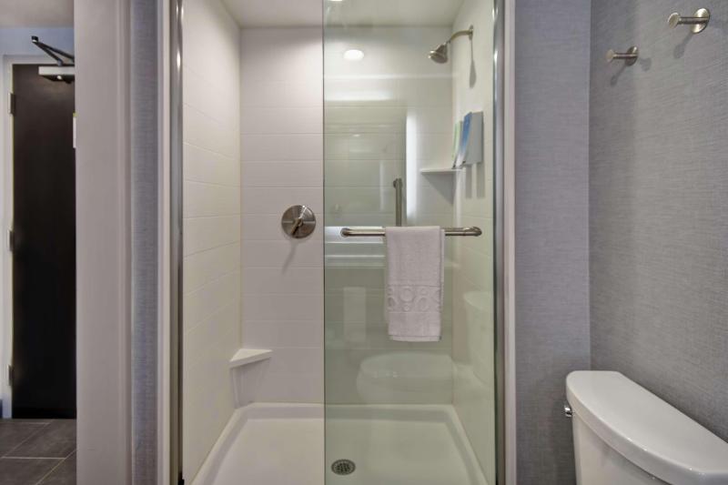 سوئیت با تخت بزرگ, Home2 Suites By Hilton Dothan
