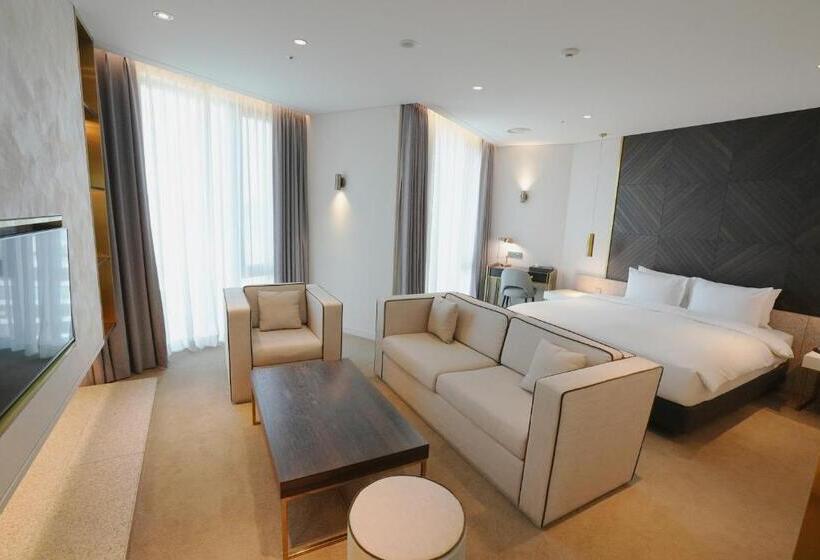 سوئیت جونیور با تخت بزرگ, Marinabay Seoul Ara