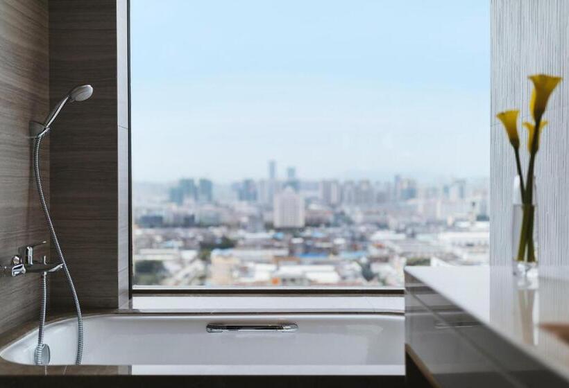 Номер Executive, Pullman Fuzhou Tahoe