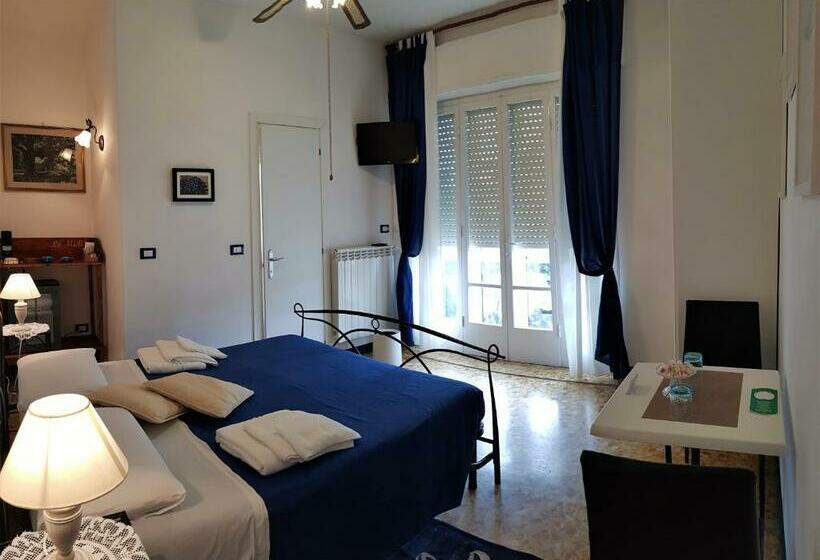 اتاق استاندارد با بالکن, Le Midi Versilia