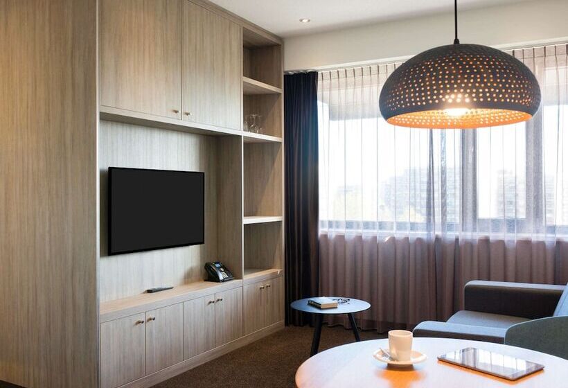 스탠다드 스튜디오, Adagio Amsterdam City South