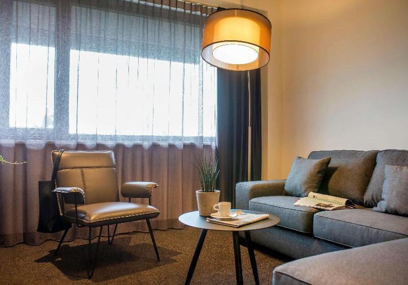 스탠다드 스튜디오, Adagio Amsterdam City South