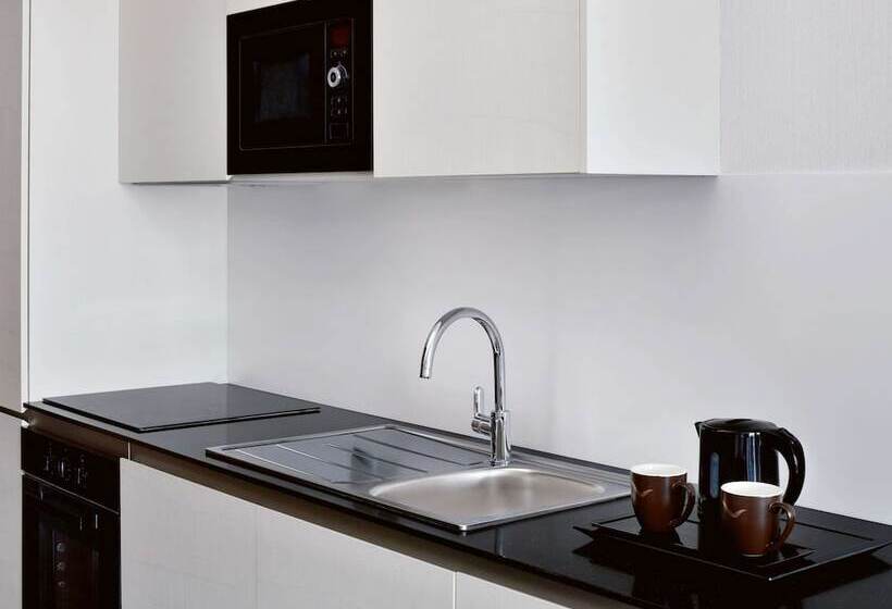 Номер Deluxe, Mövenpick Hotel Apartments Downtown Dubai