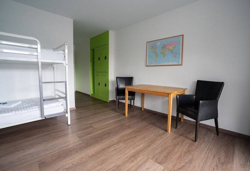 Четырехместный Номер Economy, Nyon Hostel