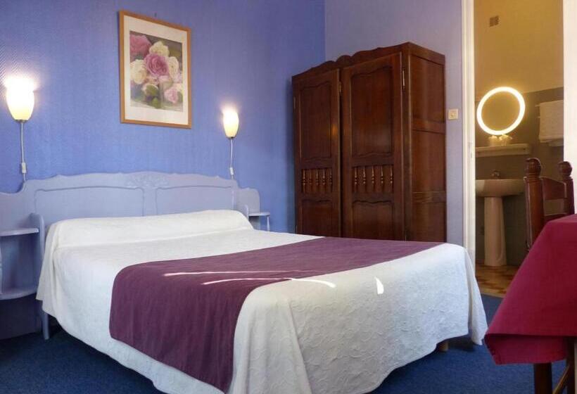 Четырехместный Номер Стандарт, Hôtel Restaurant Le Provence