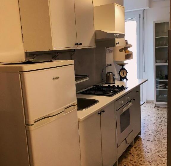 آپارتمان 1 خوابه, B&b Maryjose
