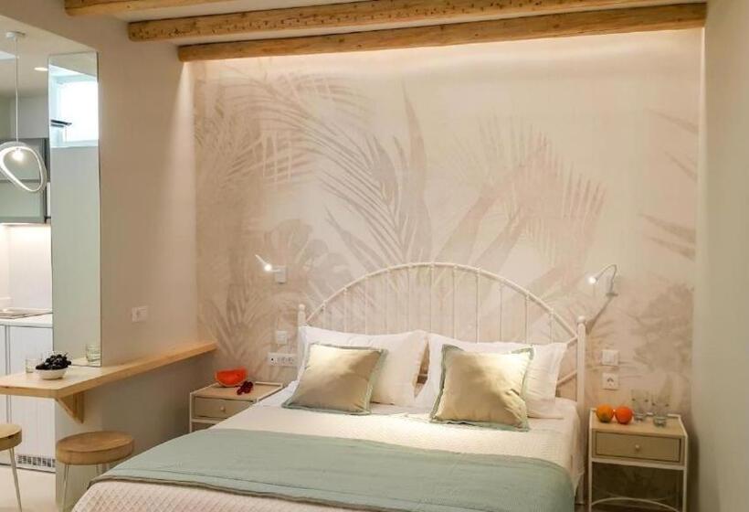 标准间, Antony Suites
