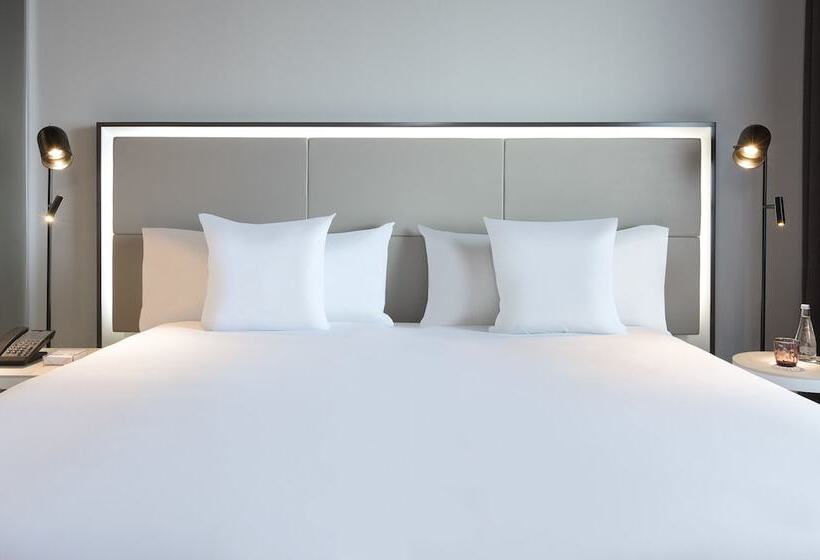 Номер Стандарт Адаптированный для Инвалидов, Innside By Meliá Paris Charles De Gaulle Airport
