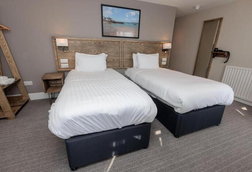 Номер Стандарт, Dovey Inn