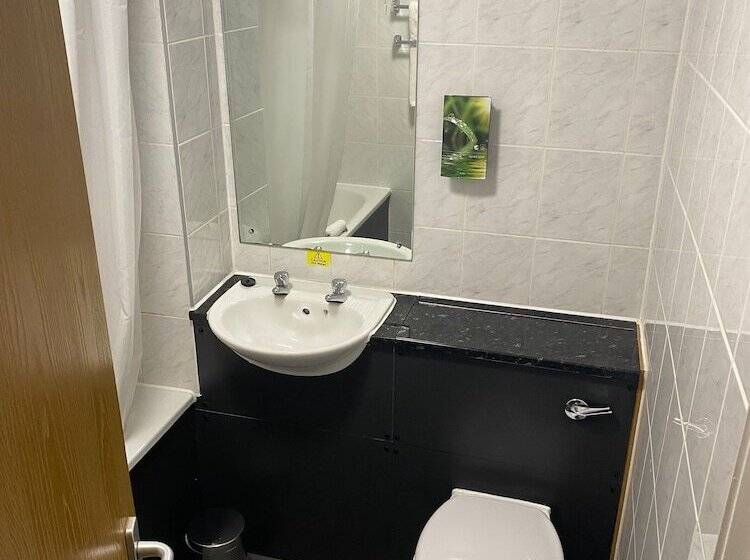 Номер Стандарт Адаптированный для Инвалидов, Purple Roomz Preston South