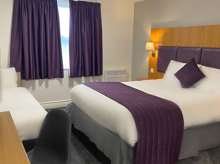 Номер Стандарт, Purple Roomz Preston South