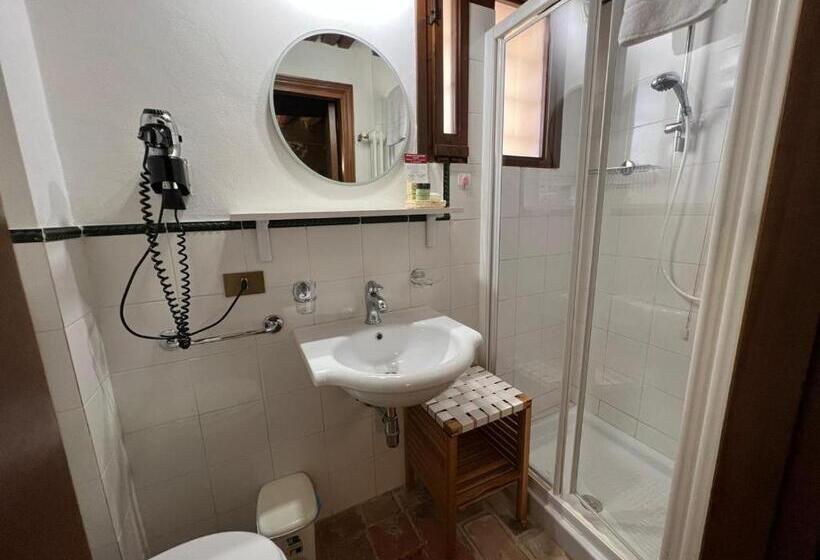 Апартаменты 3 Спальни, Tenuta Decimo   Villa Dini