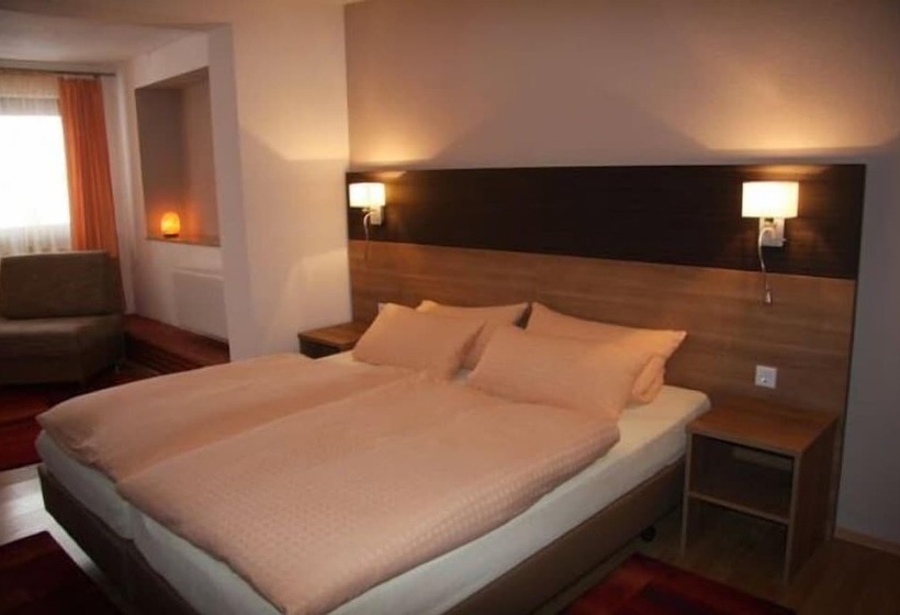 Номер Стандарт, Landgasthof Lowen
