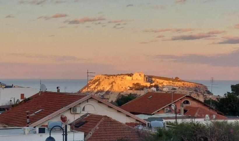 Апартаменты 1 Спальня Нижний Этаж, Relais Al Faro Bed&breakfast