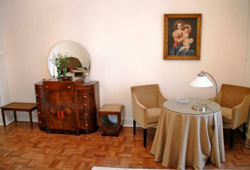 Люкс Премиум, Casa Do Colegio Velho